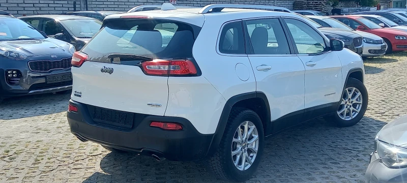 Jeep Cherokee 4Х4 ИЗКЛЮЧИТЕЛНО СЕРВИЗ КНИЖКА УНИКАТ ОБСЛУЖЕН НОВ, снимка 5 - Автомобили и джипове - 17248240