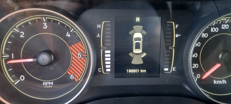 Jeep Cherokee 4Х4 ИЗКЛЮЧИТЕЛНО СЕРВИЗ КНИЖКА УНИКАТ ОБСЛУЖЕН НОВ, снимка 11 - Автомобили и джипове - 17248240