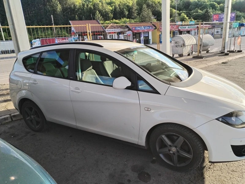 Seat Altea, снимка 2 - Автомобили и джипове - 46701861