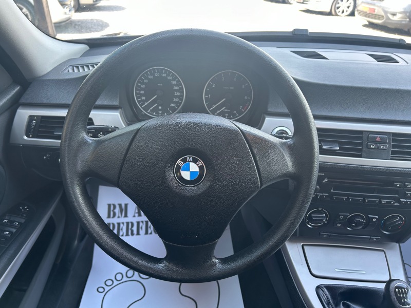 BMW 318 2.0 I 129k.c., снимка 11 - Автомобили и джипове - 46068061