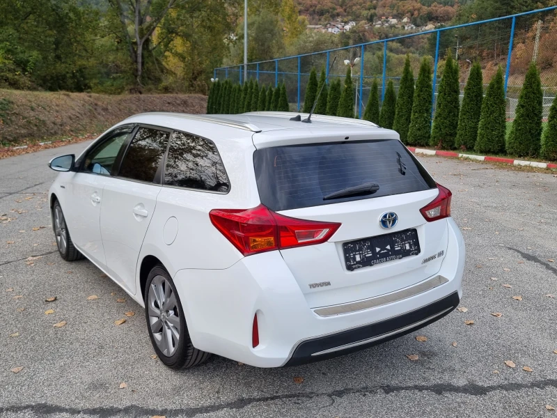 Toyota Auris 1.8 Hybrid/Navig/Avtomat, снимка 4 - Автомобили и джипове - 47516258