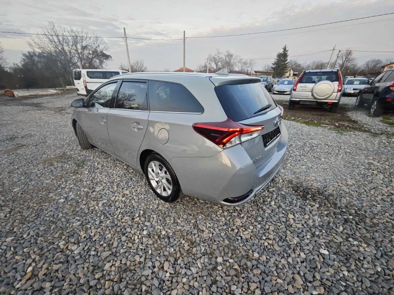 Toyota Auris SPORT ХИБРИД, снимка 5 - Автомобили и джипове - 48140612