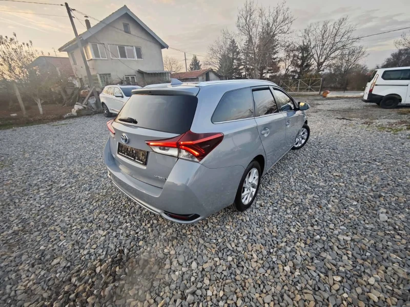 Toyota Auris SPORT ХИБРИД, снимка 6 - Автомобили и джипове - 48140612