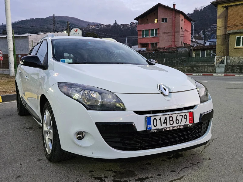 Renault Megane 1.5 Dci FACELIFT/6skorosti, снимка 8 - Автомобили и джипове - 49020683