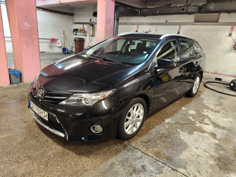 Toyota Auris 1.4 D4D. 90K, снимка 1 - Автомобили и джипове - 49532191