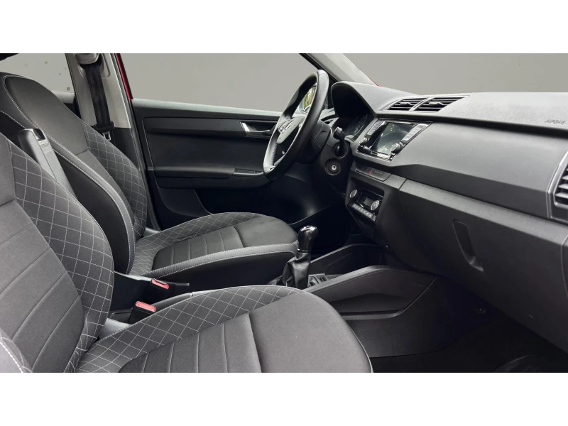 Skoda Fabia 1.0i, Месечна вноска от 268 лв., снимка 6 - Автомобили и джипове - 52340508