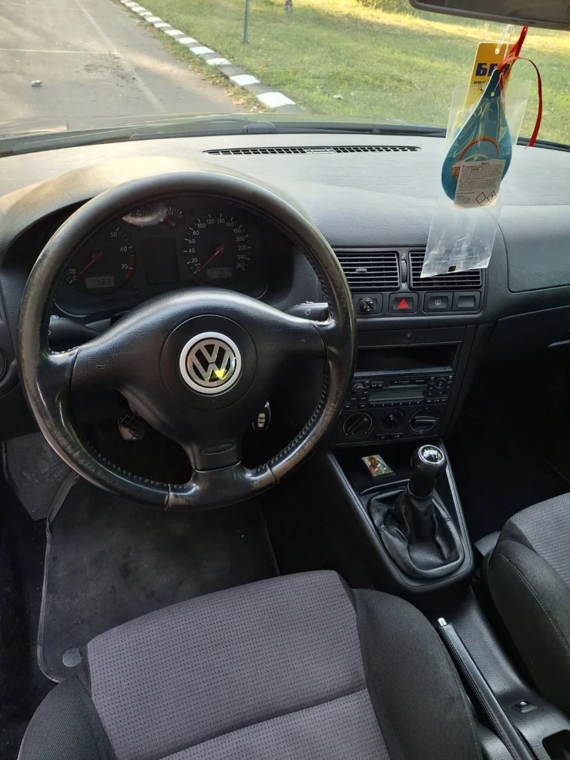 VW Golf, снимка 6 - Автомобили и джипове - 52426131
