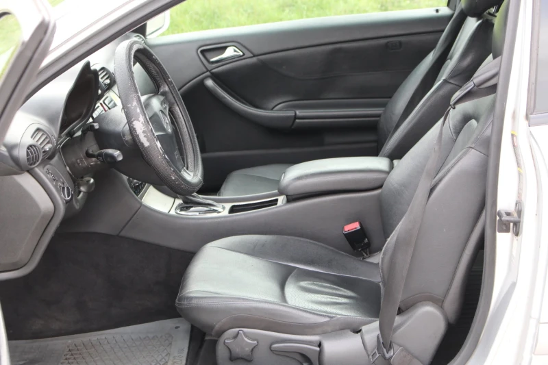 Mercedes-Benz C 220, снимка 10 - Автомобили и джипове - 52729066