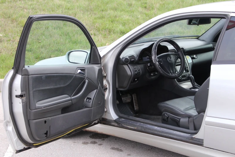 Mercedes-Benz C 220, снимка 11 - Автомобили и джипове - 52729066