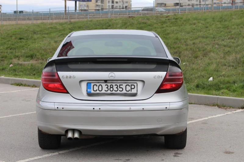 Mercedes-Benz C 220, снимка 5 - Автомобили и джипове - 52729066