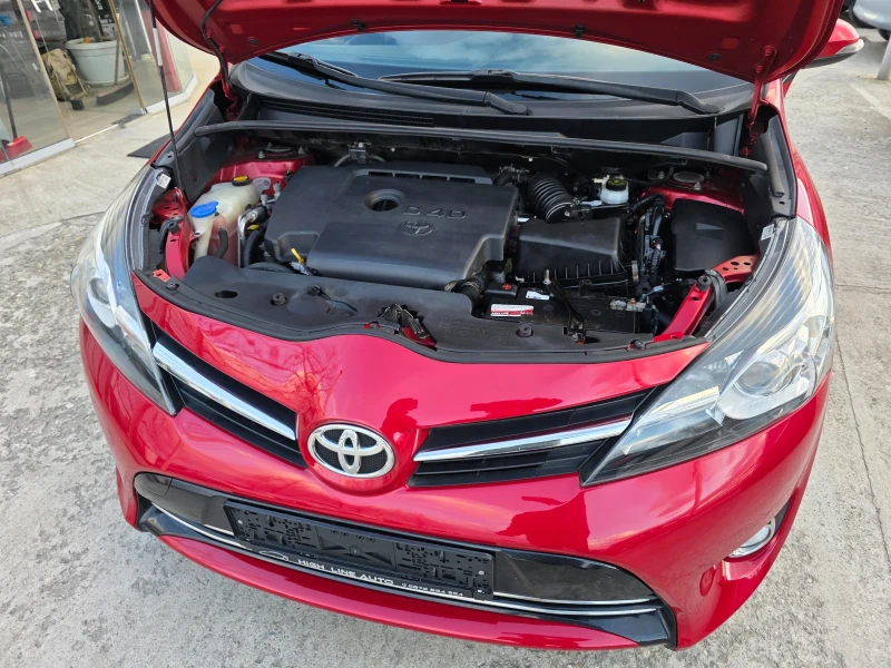 Toyota Verso 2.0 D4D Панорама Navi Камера 7-местна, снимка 17 - Автомобили и джипове - 52970879