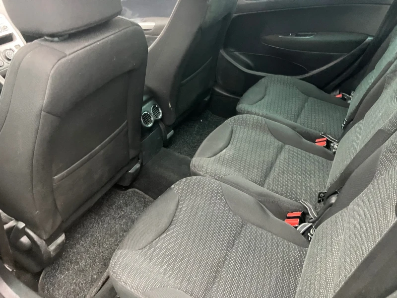 Peugeot 308 SW 1.6 HDI, снимка 8 - Автомобили и джипове - 53415162