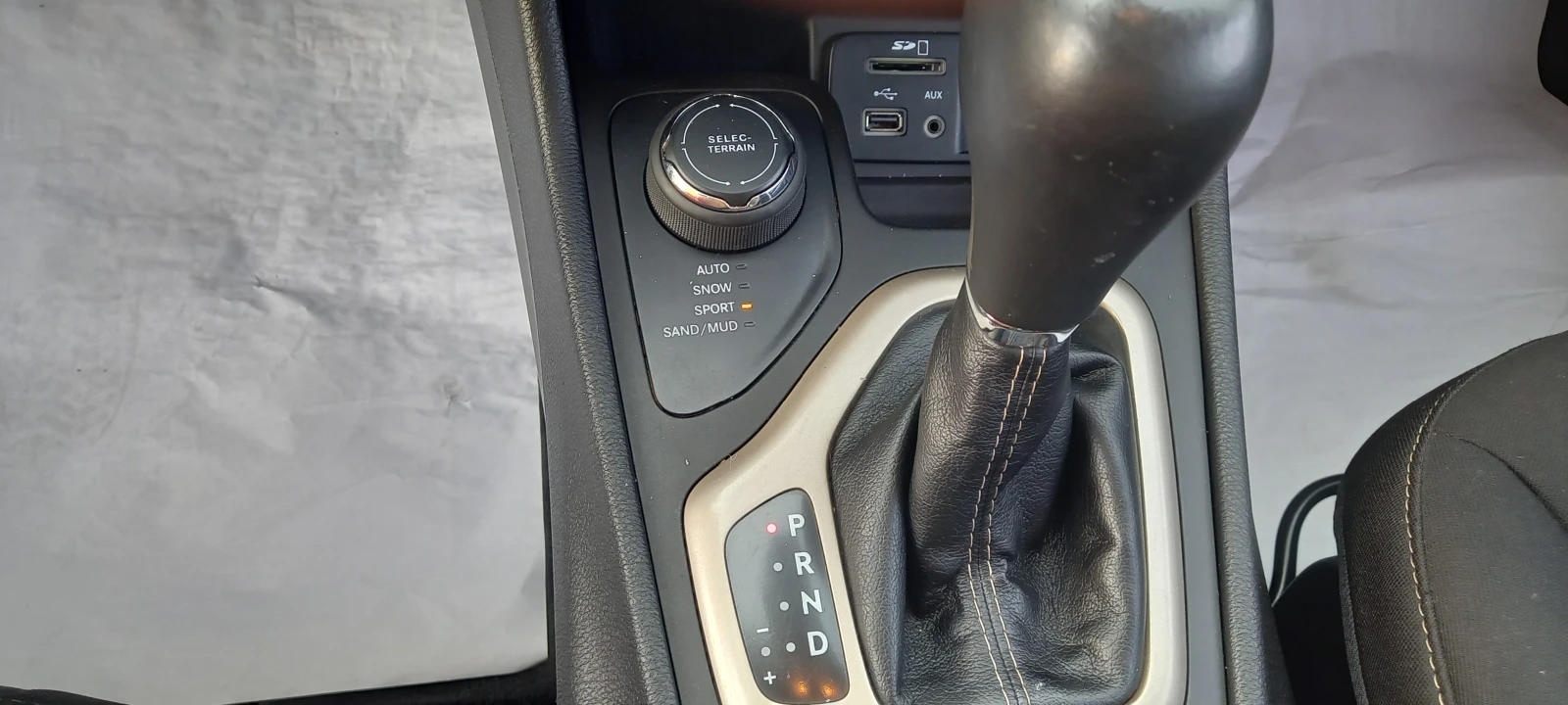 Jeep Cherokee 44       | Mobile.bg   12