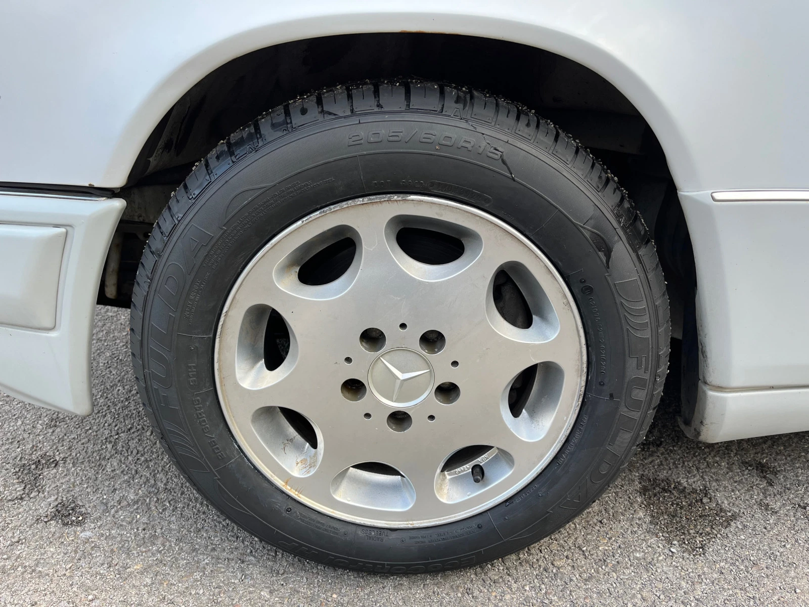 Mercedes-Benz 124 200  | Mobile.bg   16