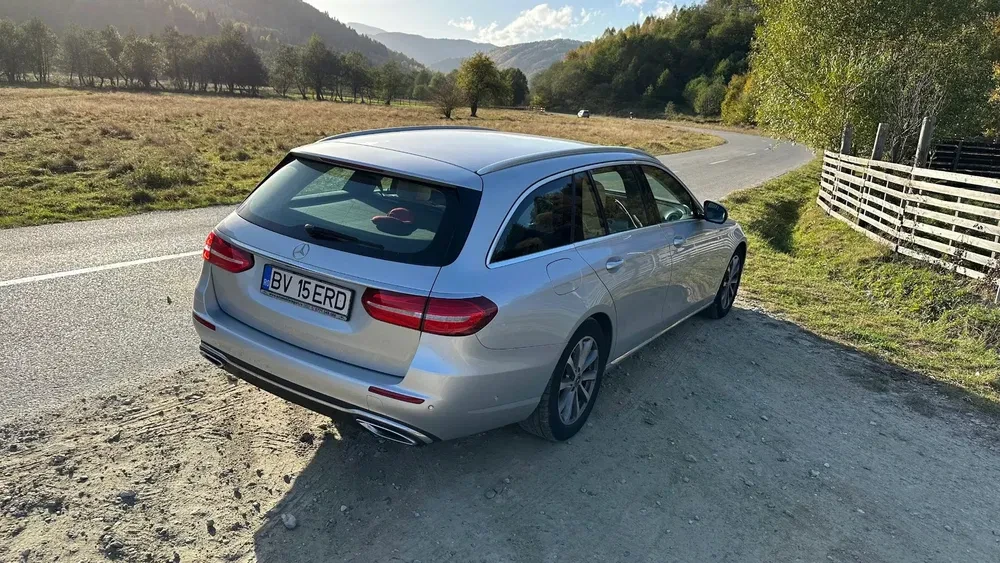 Mercedes-Benz E 200  - изображение 10