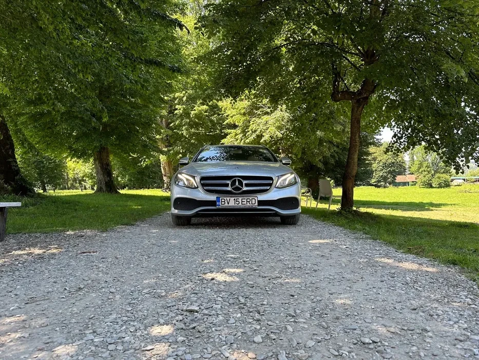 Mercedes-Benz E 200  - изображение 6