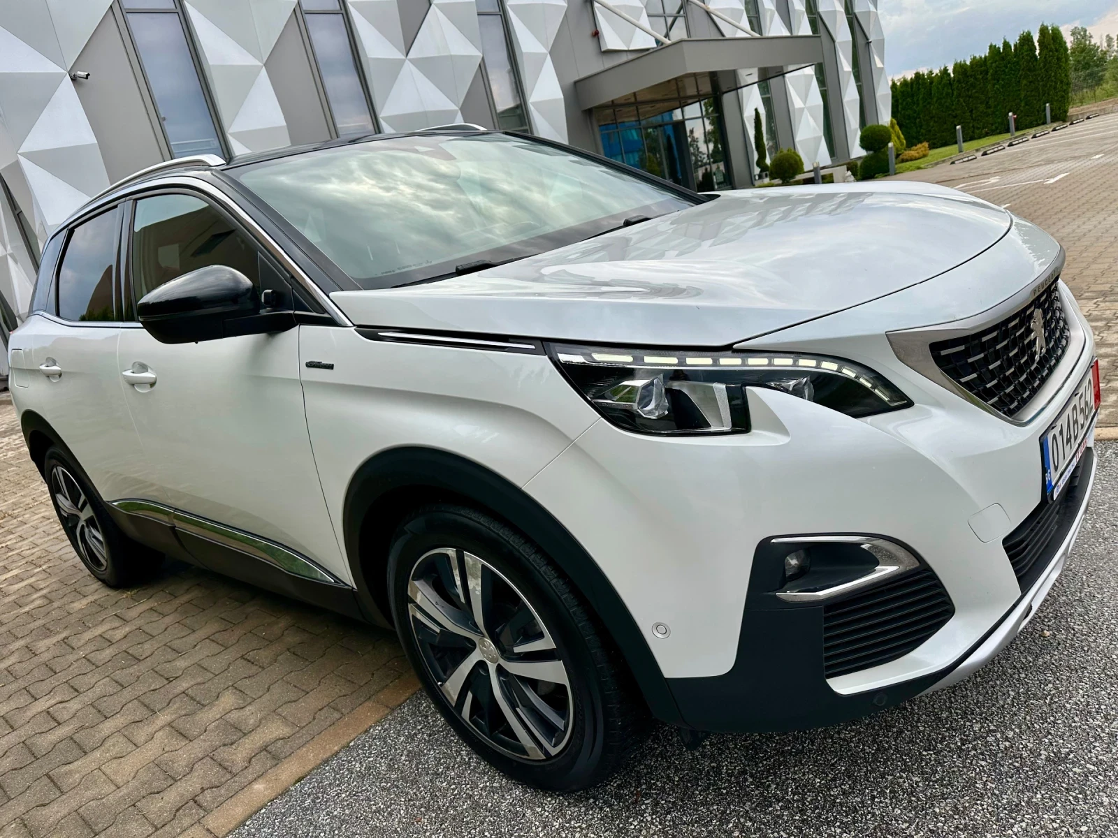 Peugeot 3008 GT-Line 1.6HDI Отлично състояние! Лизинг!!! - изображение 3