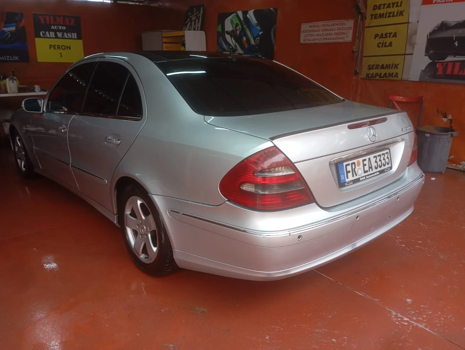 Mercedes-Benz E 320 W211 - изображение 3
