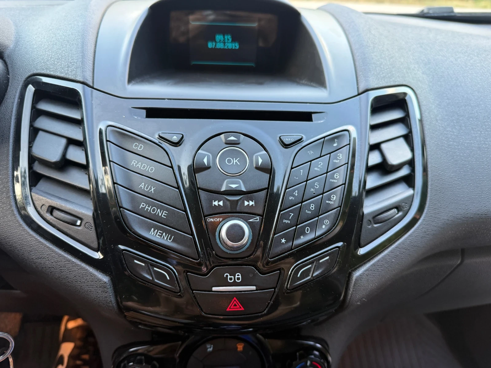 Ford Fiesta  - изображение 7
