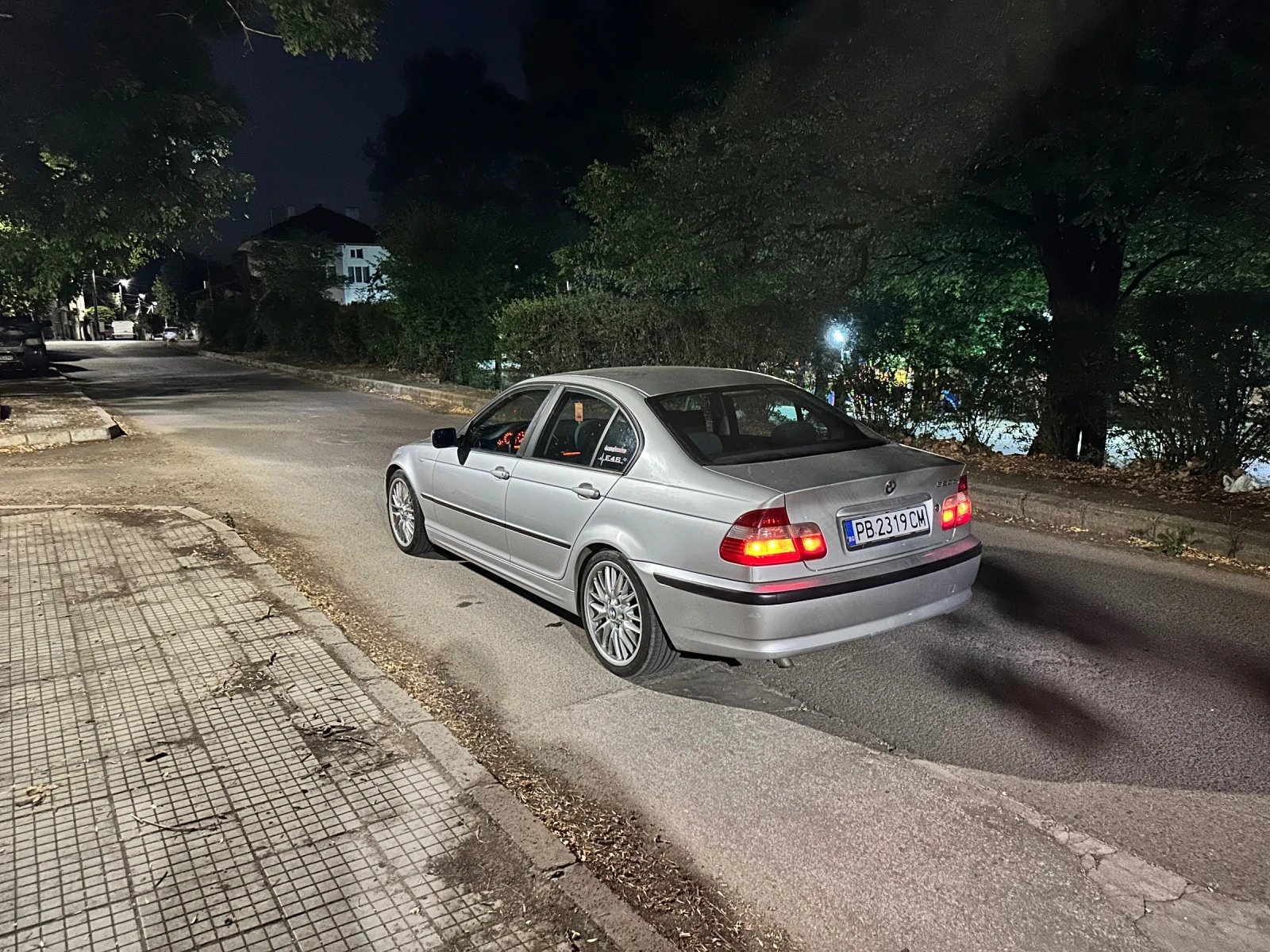 BMW 320  - изображение 4