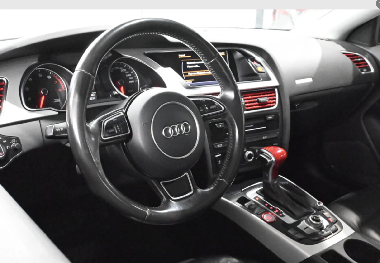 Audi A5 2.0T / Sport / Quattro / Pano - изображение 10