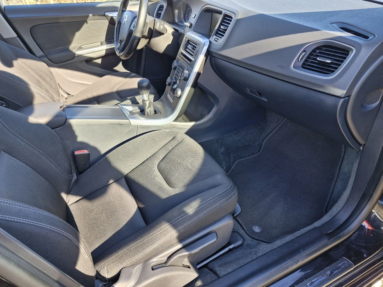 Volvo S60 1.6 HDi D2 114 �.�. ���������  | Mobile.bg � ����������� 12