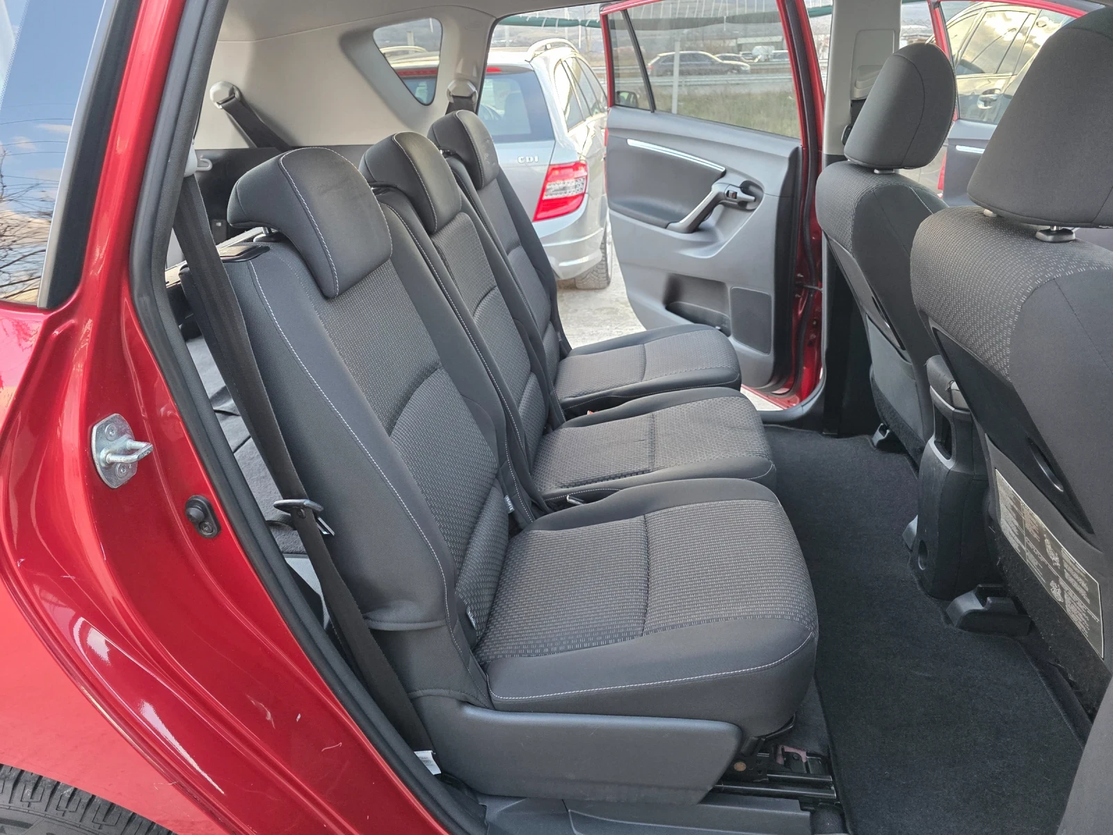 Toyota Verso 2.0 D4D �������� Navi ������ 7-������ | Mobile.bg � ����������� 9