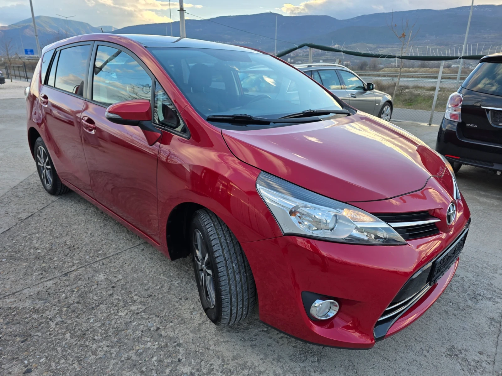 Toyota Verso 2.0 D4D �������� Navi ������ 7-������ | Mobile.bg � ����������� 3