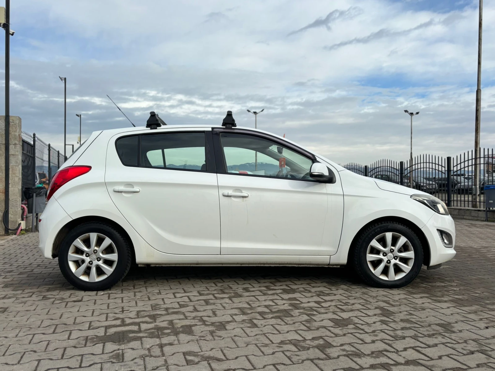 Hyundai I20 / 1.4 CRDI / 90 HP / BLUE DRIVE /  - изображение 6