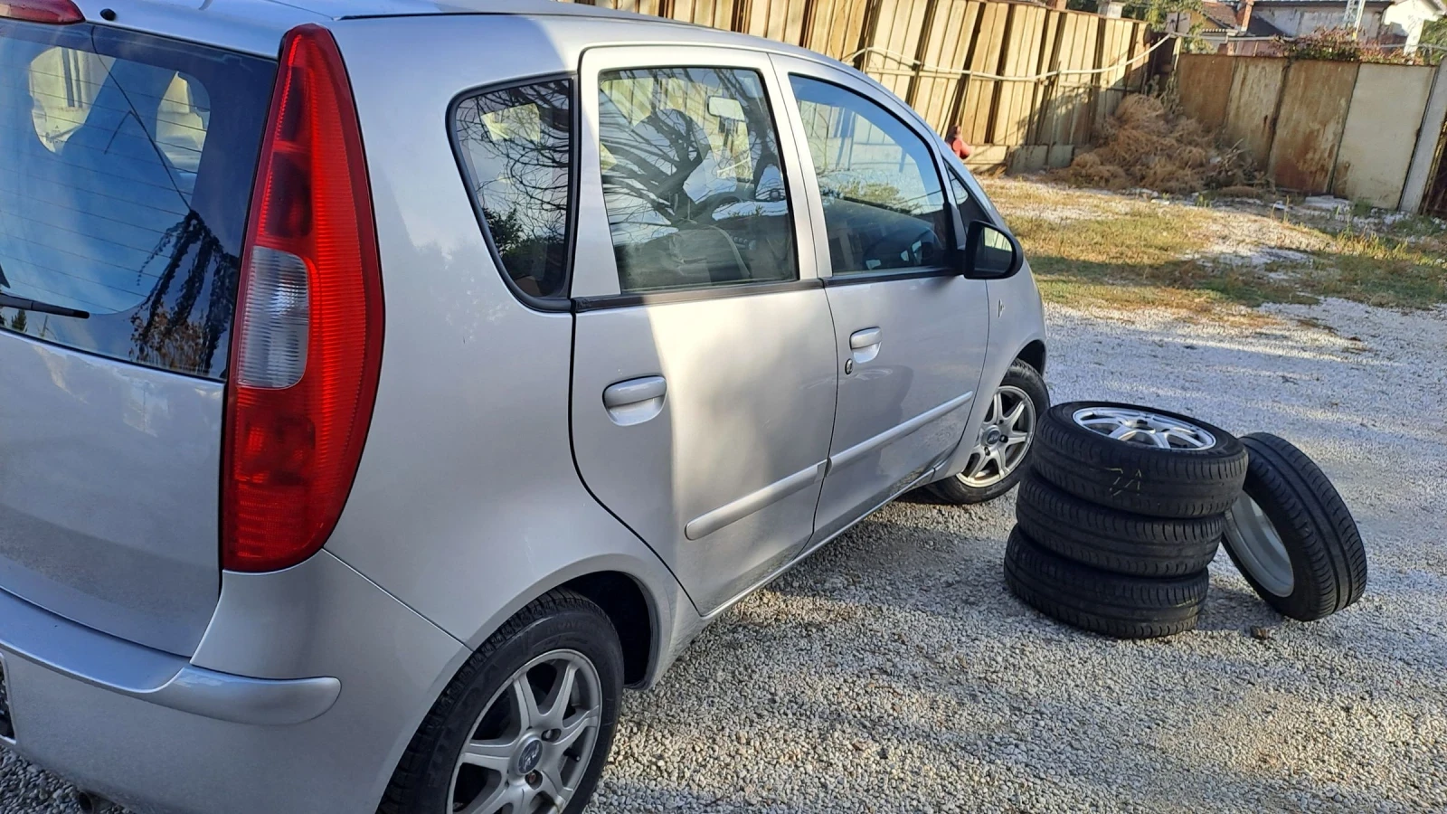 Mitsubishi Colt 1 3. - изображение 4