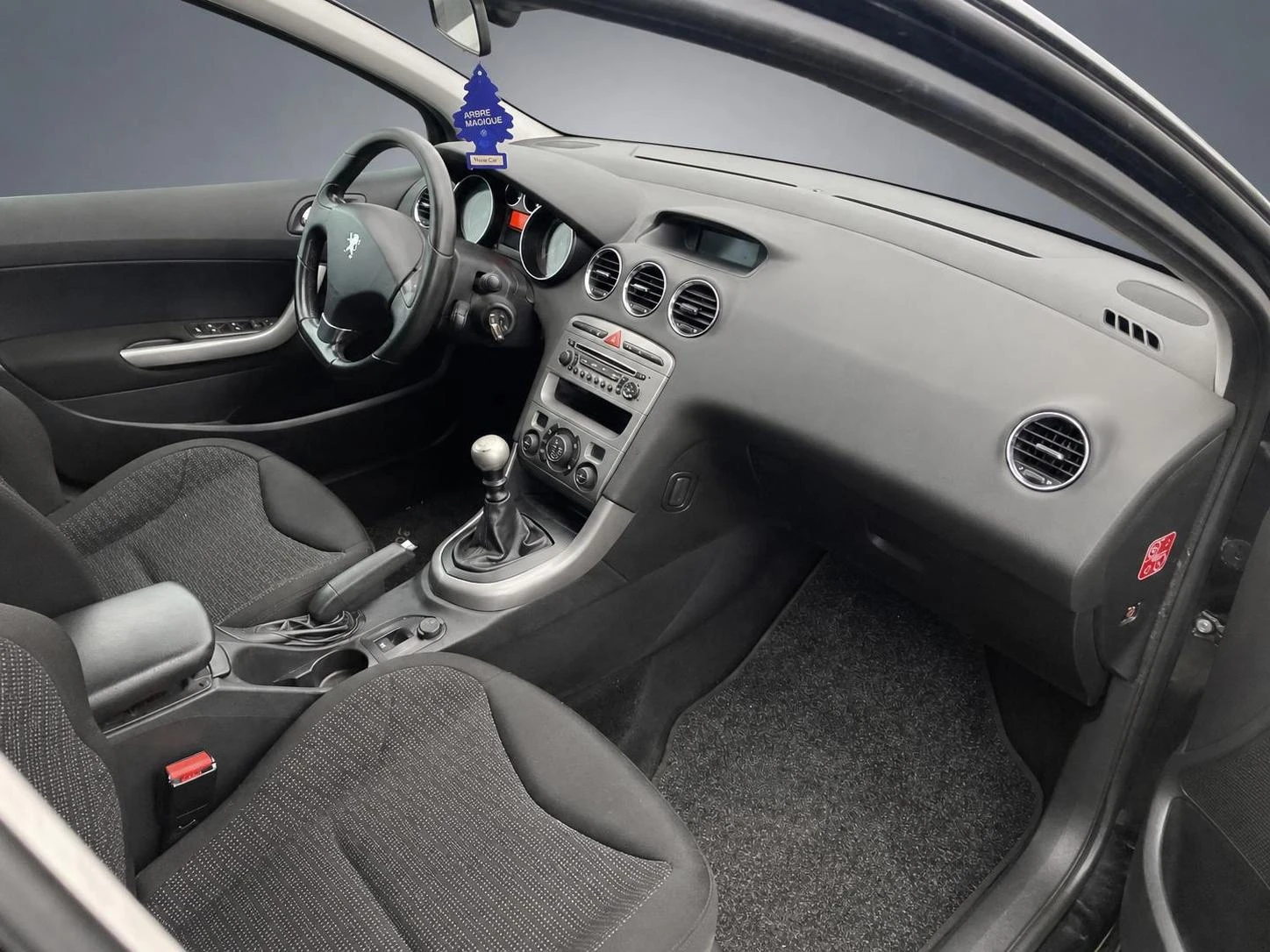 Peugeot 308 SW 1.6 HDI, снимка 6 - Автомобили и джипове - 53415162