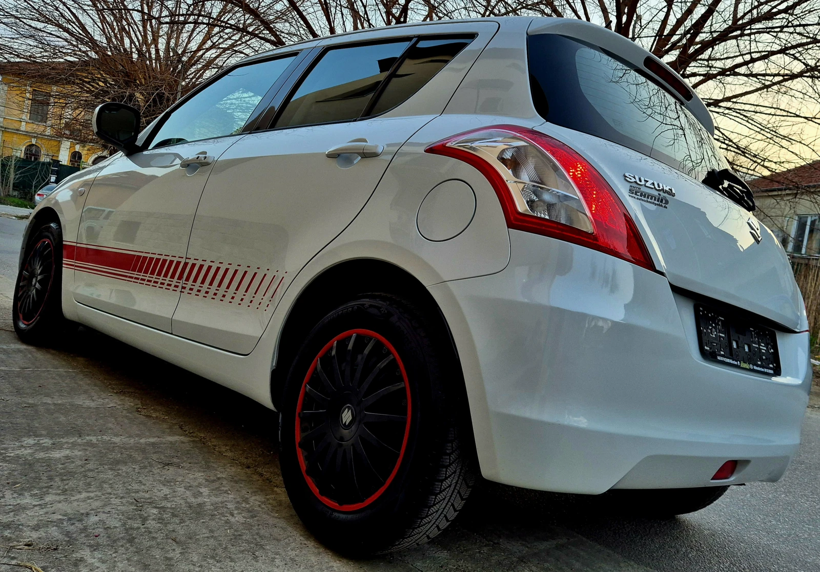 Suzuki Swift 1.2i-автомат-верига-нов-japan, снимка 2 - Автомобили и джипове - 53869191