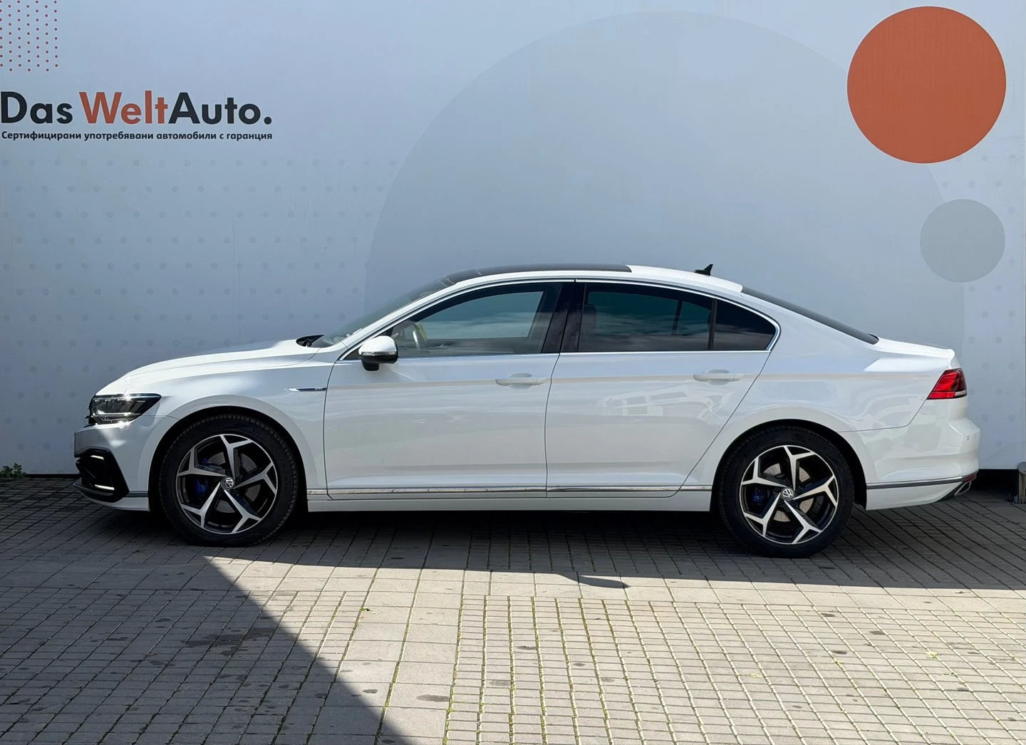 VW Passat, снимка 4 - Автомобили и джипове - 54299676