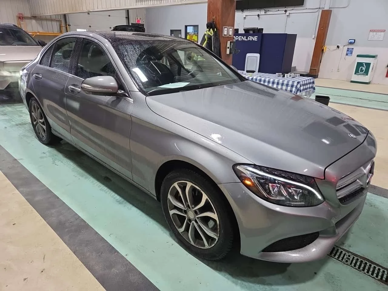 Mercedes-Benz C 300 CARFAX /Кожа/Нави/Подгрев/Панорама, снимка 2 - Автомобили и джипове - 54231609