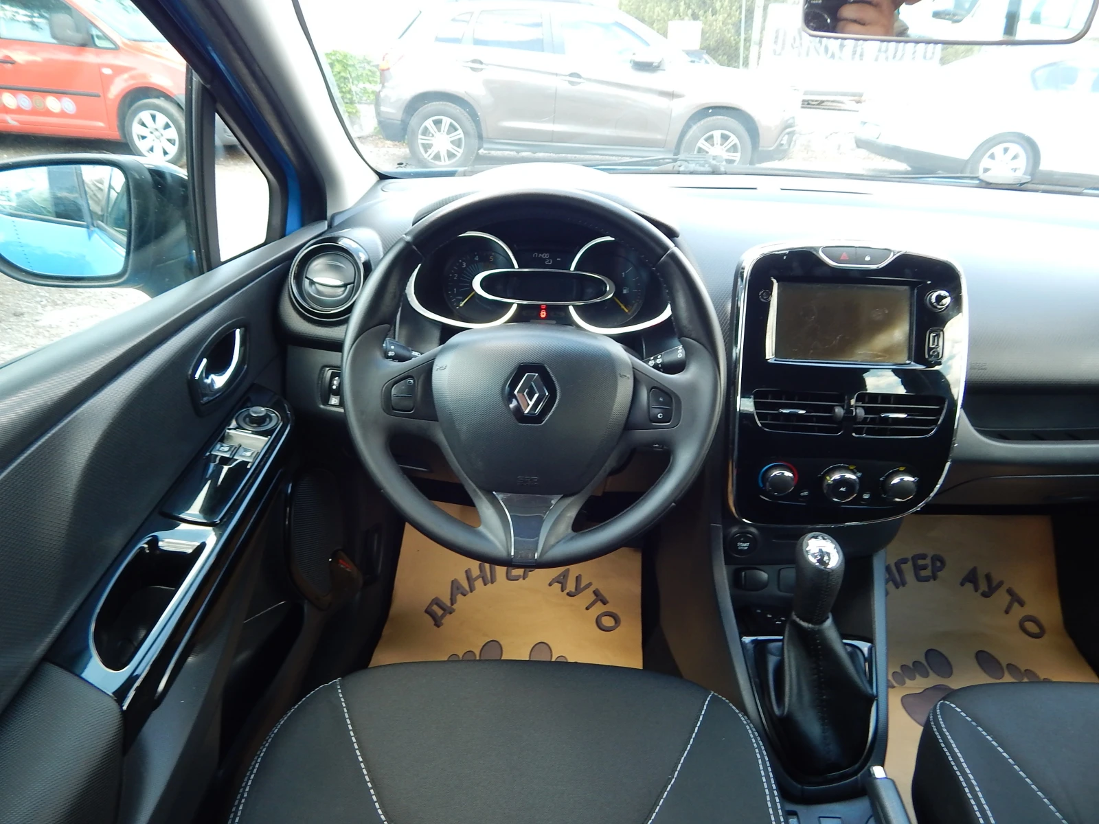 Renault Clio 1.5DCI* EURO5* , снимка 14 - Автомобили и джипове - 54770195