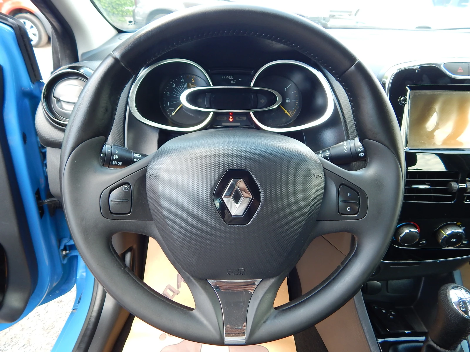 Renault Clio 1.5DCI* EURO5* , снимка 12 - Автомобили и джипове - 54770195