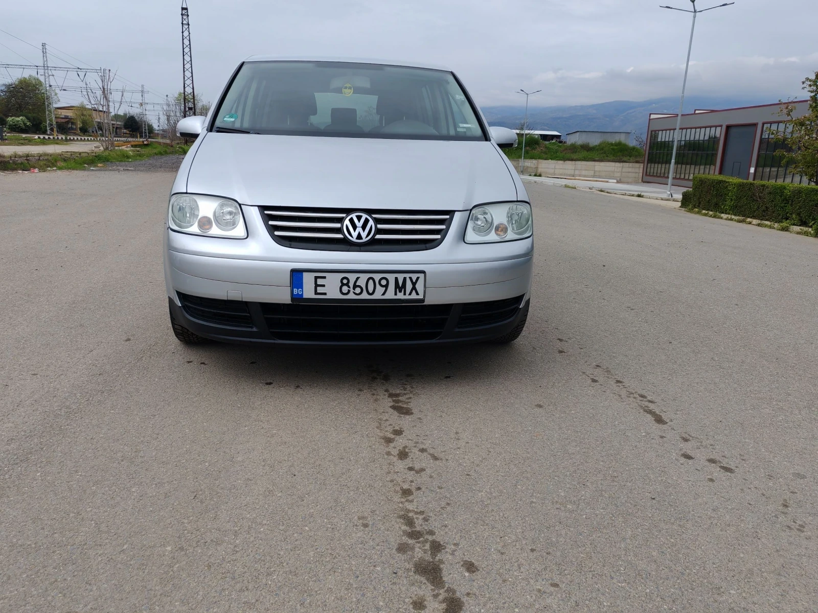VW Touran 1.9 TDi Бартер , снимка 2 - Автомобили и джипове - 54754323