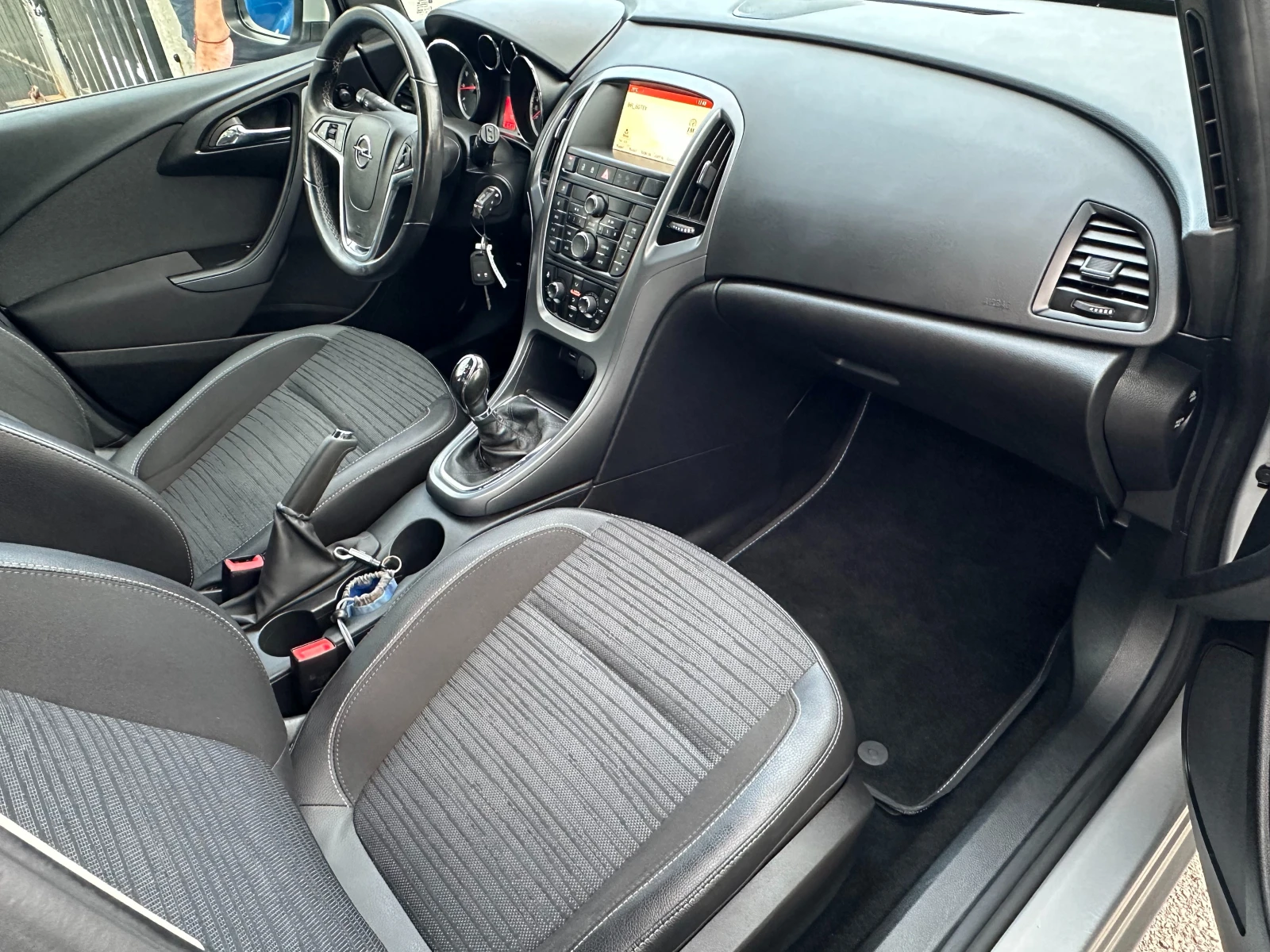 Opel Astra 1.4TURBO-ГАЗ-НАВИ-140ks-12.2015g-6-скорости-EURO6В, снимка 8 - Автомобили и джипове - 54769459