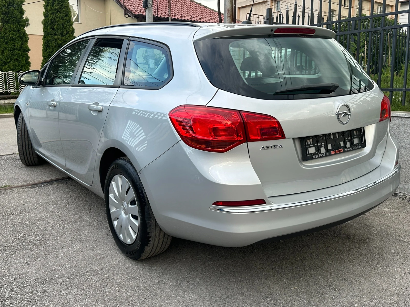 Opel Astra 1.4TURBO-ГАЗ-НАВИ-140ks-12.2015g-6-скорости-EURO6В, снимка 4 - Автомобили и джипове - 54769459