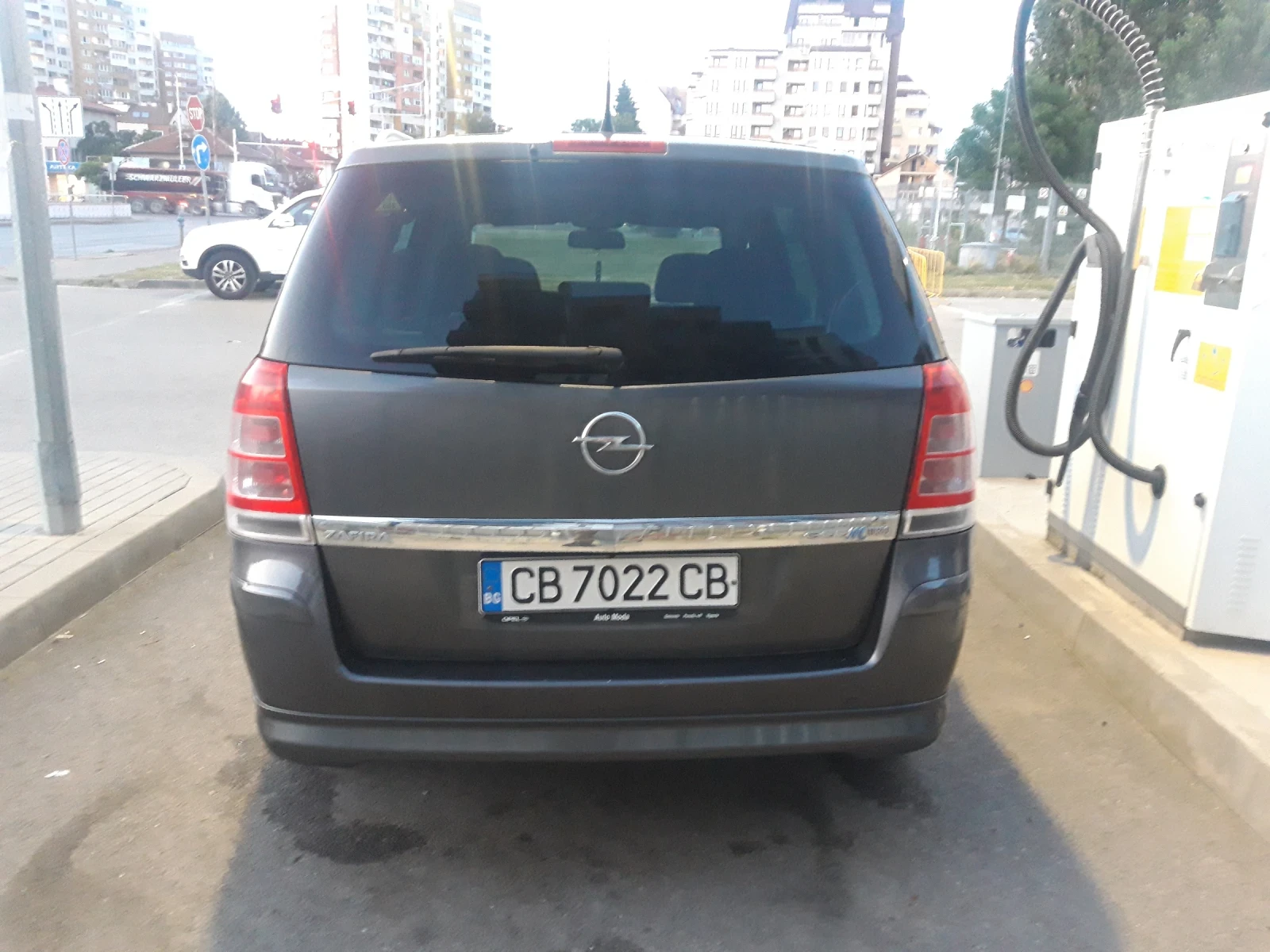 Opel Zafira 1, 6 Турбо Метан, снимка 4 - Автомобили и джипове - 55057264