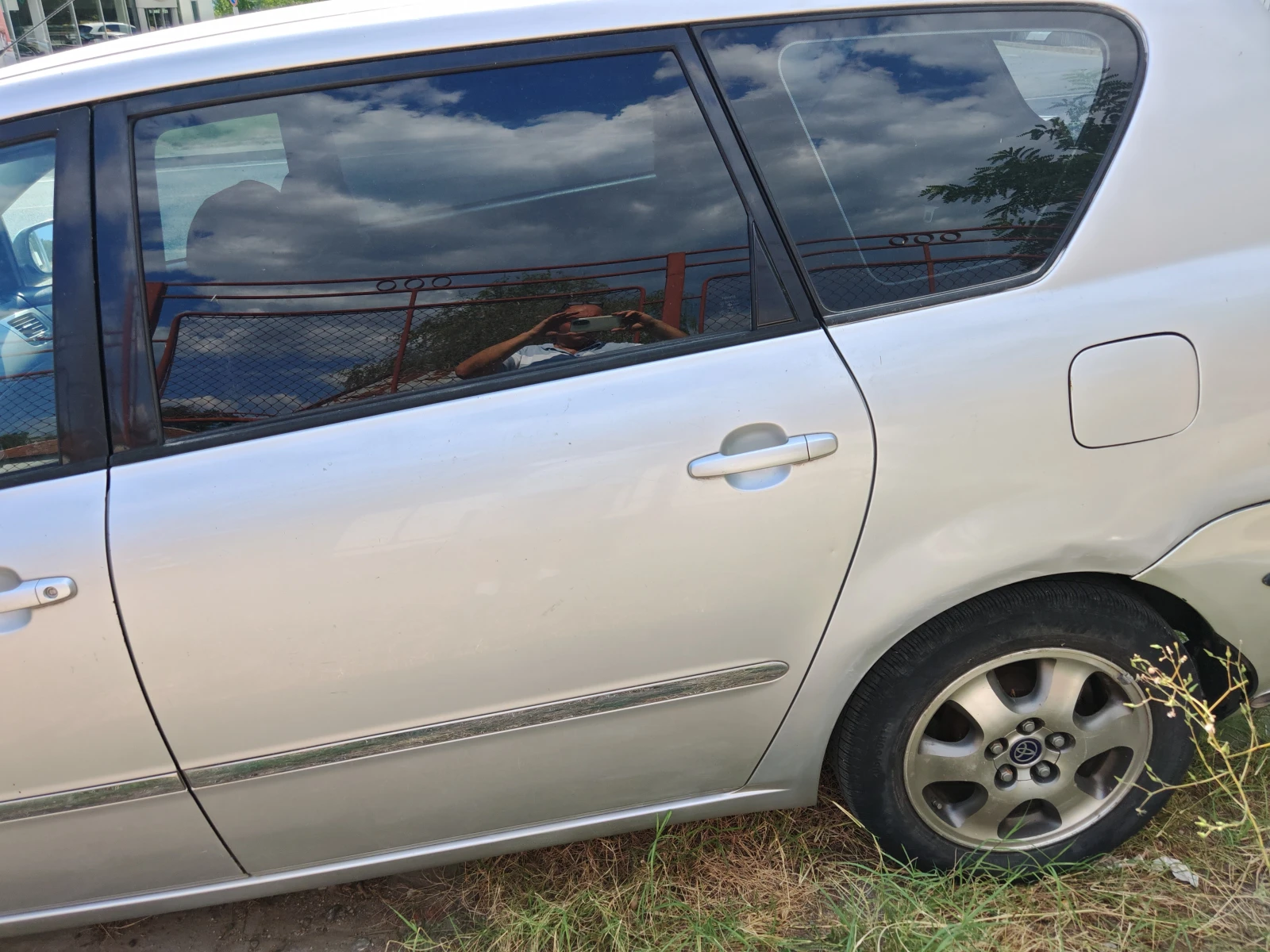 Toyota Avensis verso Климатик, снимка 6 - Автомобили и джипове - 55066445