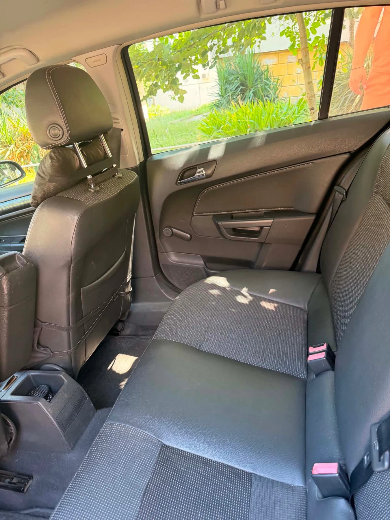 Opel Astra, снимка 8 - Автомобили и джипове - 55251776