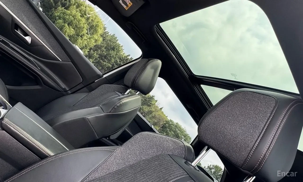 Peugeot 5008 GT-LINE* Панорама* Камера* Подгрев* Асистенти* , снимка 13 - Автомобили и джипове - 55786935