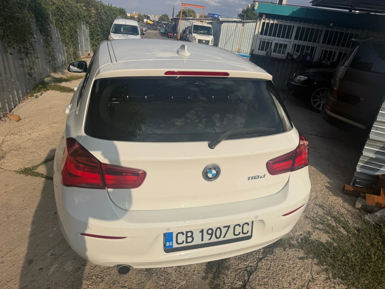 BMW 118, снимка 11 - Автомобили и джипове - 55955297