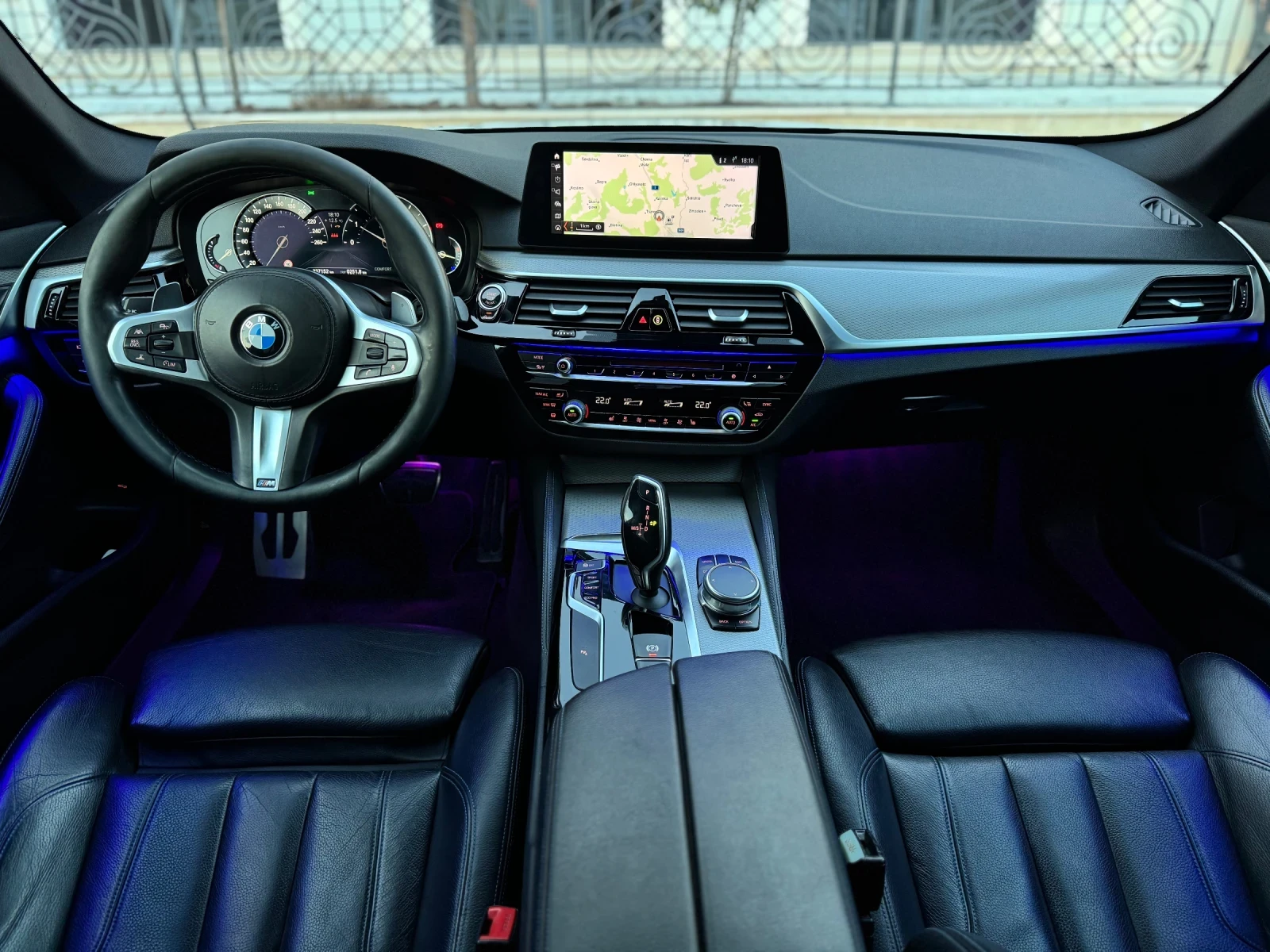BMW 540 MPack* HeadUP* NAVI* DISTR* СМЕНЕНИ ВЕРИГИ, снимка 9 - Автомобили и джипове - 56059208