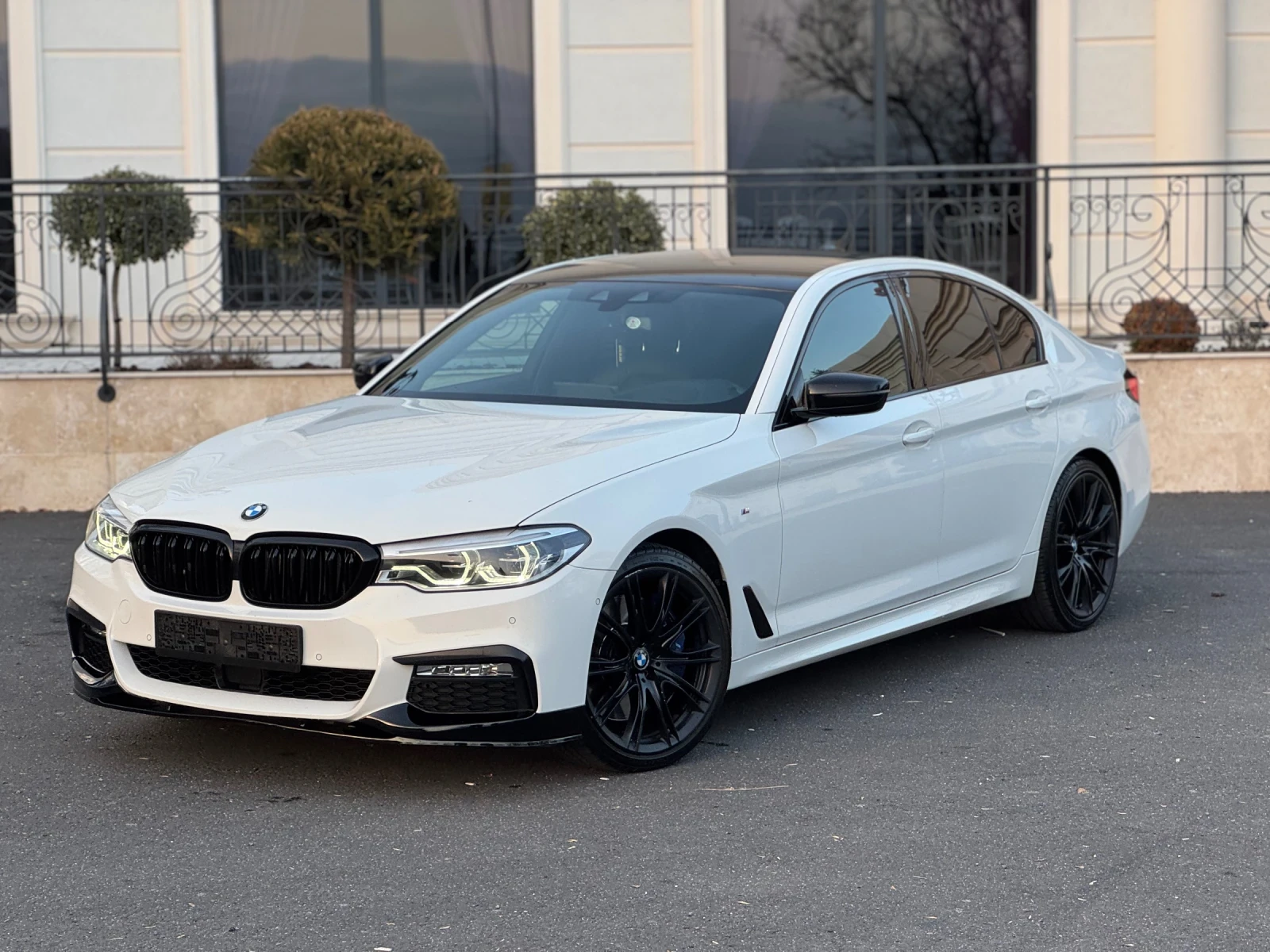 BMW 540 MPack* HeadUP* NAVI* DISTR* СМЕНЕНИ ВЕРИГИ