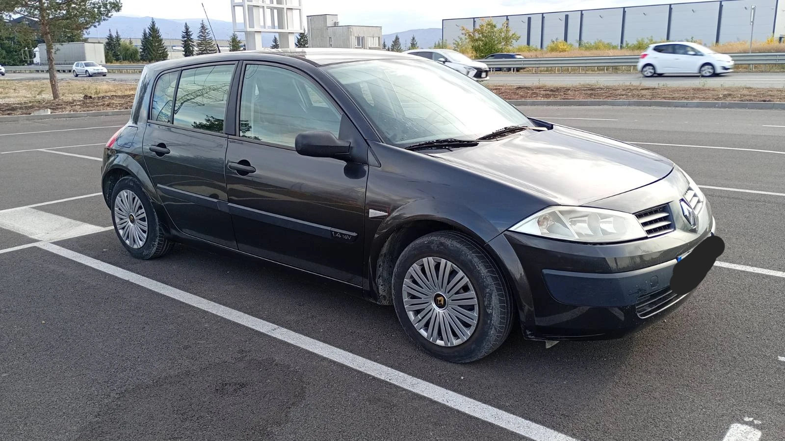 Renault Megane 1.4клима гаражен , снимка 6 - Автомобили и джипове - 56433688
