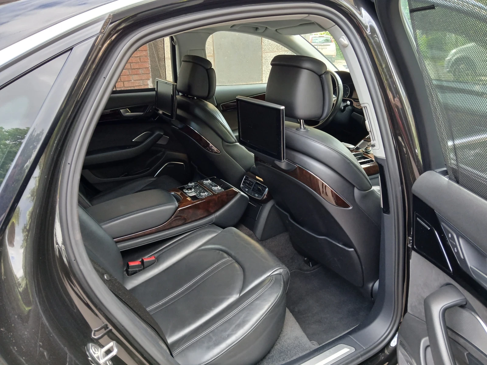 Audi A8, снимка 8 - Автомобили и джипове - 56627840