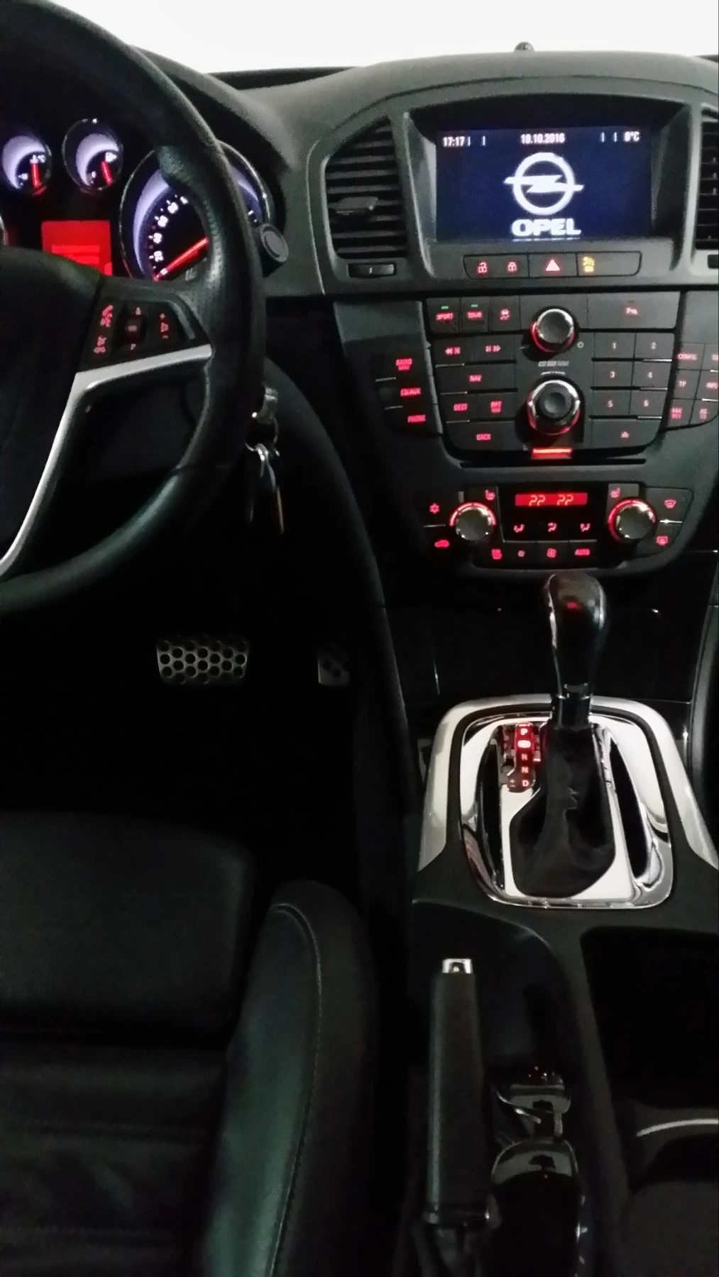 Opel Insignia Седан, 2.0 Turbo, снимка 5 - Автомобили и джипове - 56665281