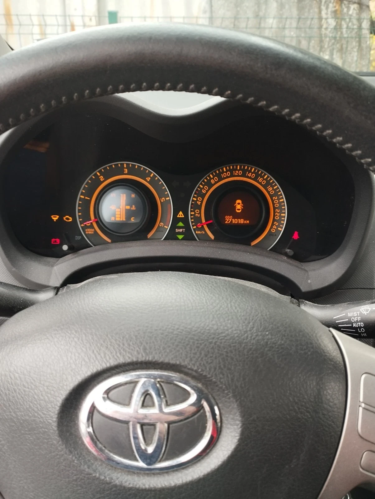 Toyota Auris, снимка 5 - Автомобили и джипове - 56726535